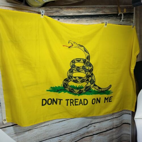 Dont Tread On Me Flag Yellow 59x36 Snake Veteran Military War Usa