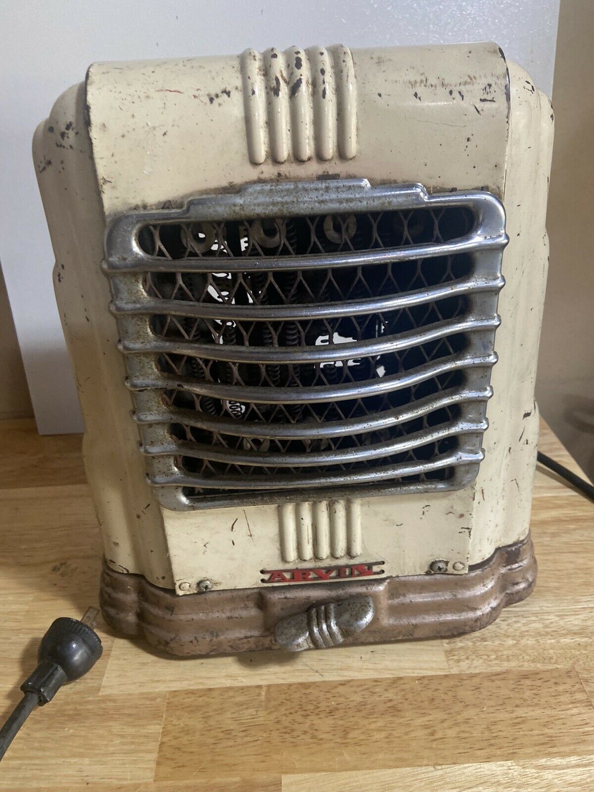 Vintage Arvin Model 203a Noblitt-sparks Art Deco 1940's Heater With Fan / Works!
