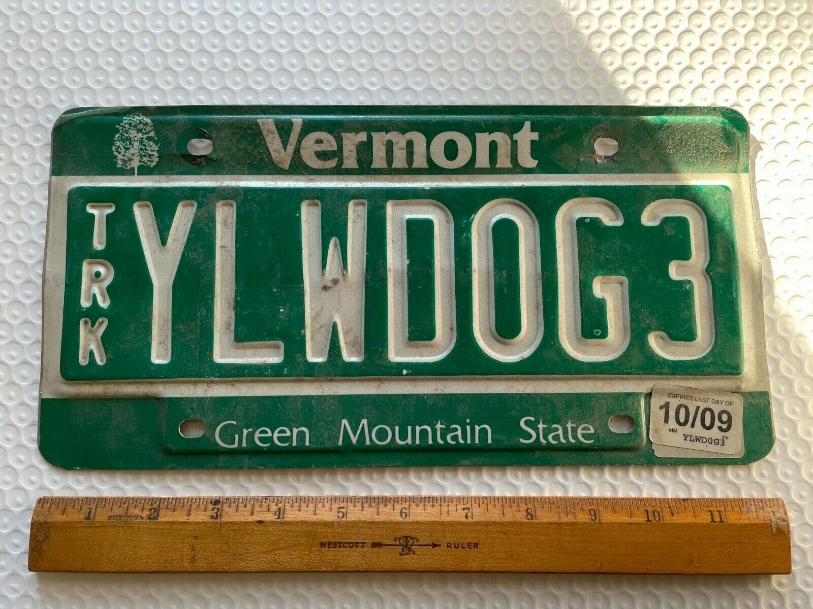 Vermont Vt Vanity License Plate Ylwdog3 Yellow Dog 3 Three Canine (vv2)