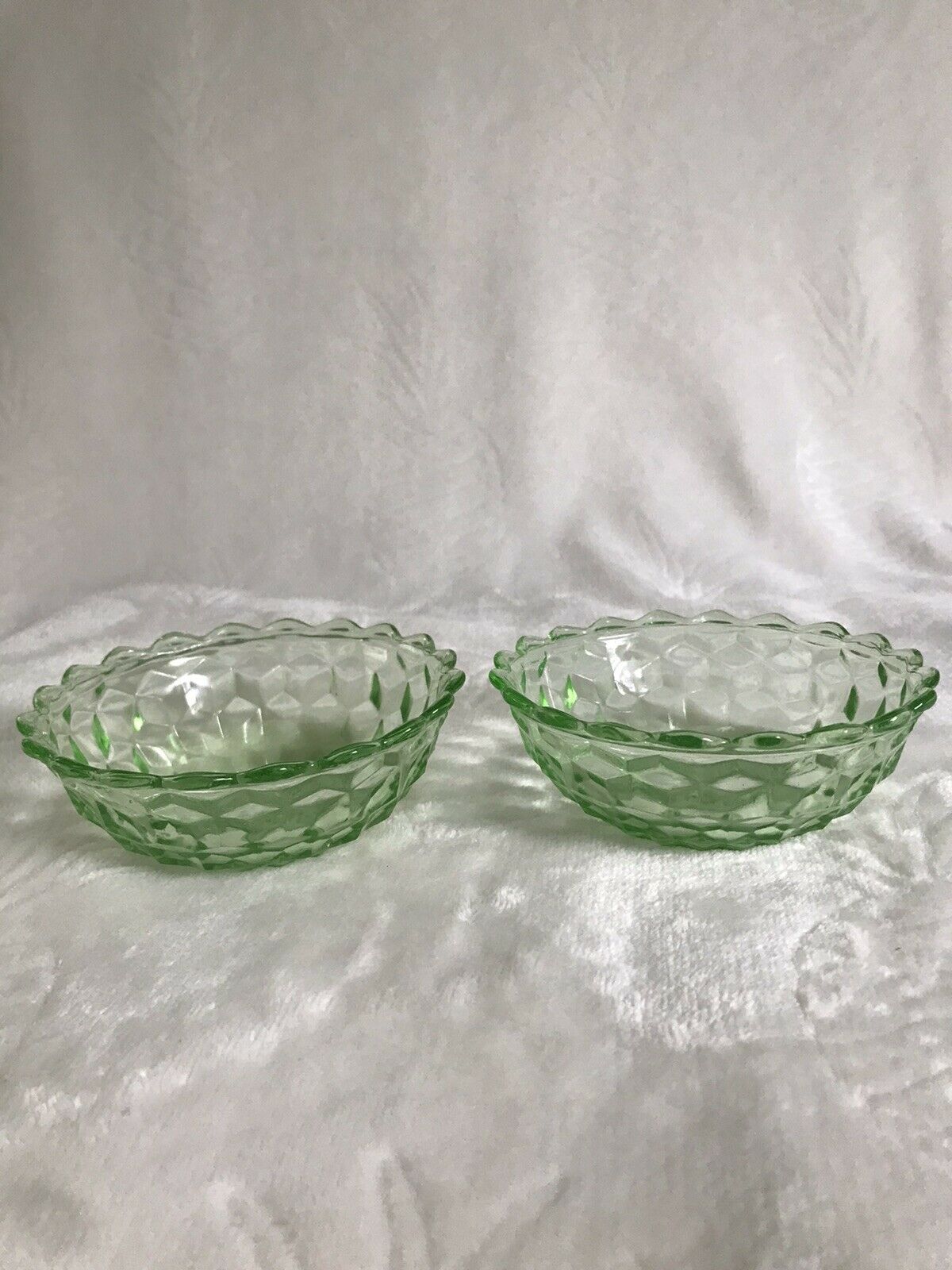 2 Jeannette Cube/cubist Green 4-3/8” Pointed Edge Small Bowls Uranium Glass