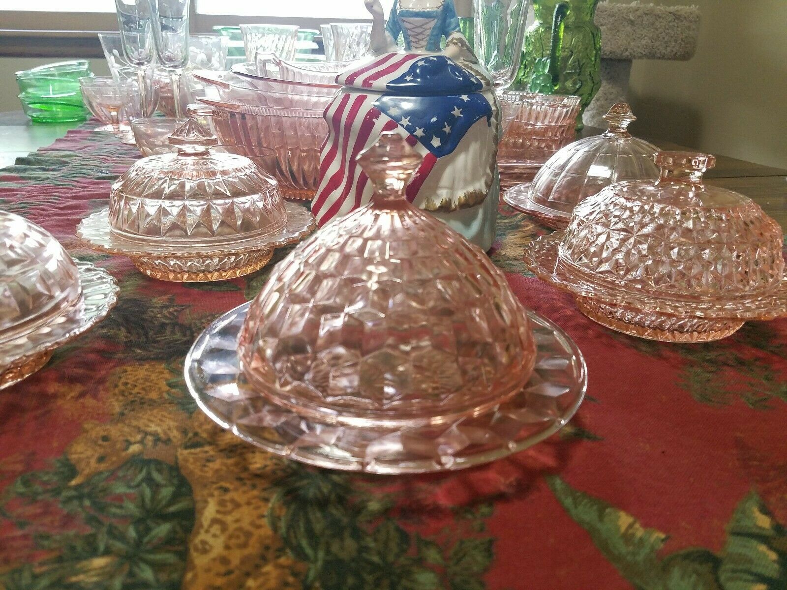 Jeannette Pink Depression Glass Cube Cubist Round Covered Butter Dish Chip2