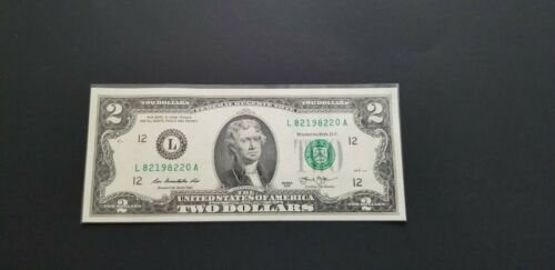 1 Uncirculated Crisp 2013 $2 Note Two Dollar Bill In Protective Sleeve