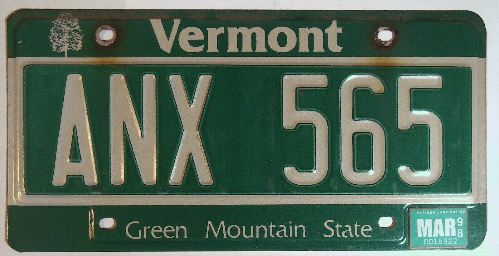 Vermont Vt License Plate Tag 1998 # Anx 565 Green Mountain State B