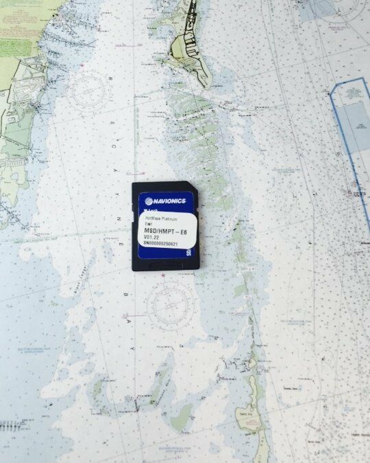 Navionics Hotmaps Platinum East Msd/hmpt-e6 Multi-dimensional Lake Maps Sd Card