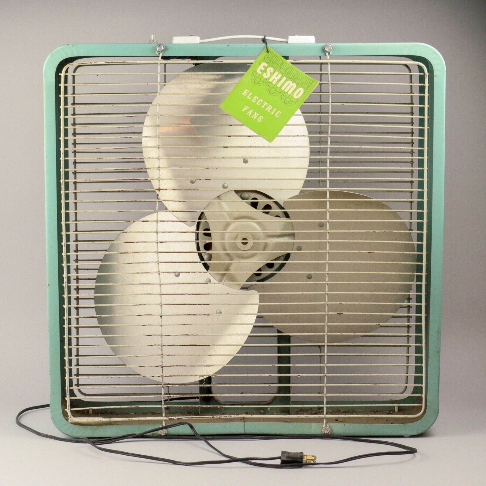 Mcgraw-edison Co. Vintage Eskimo Model 20137 2-speed Fan, 22"x22"