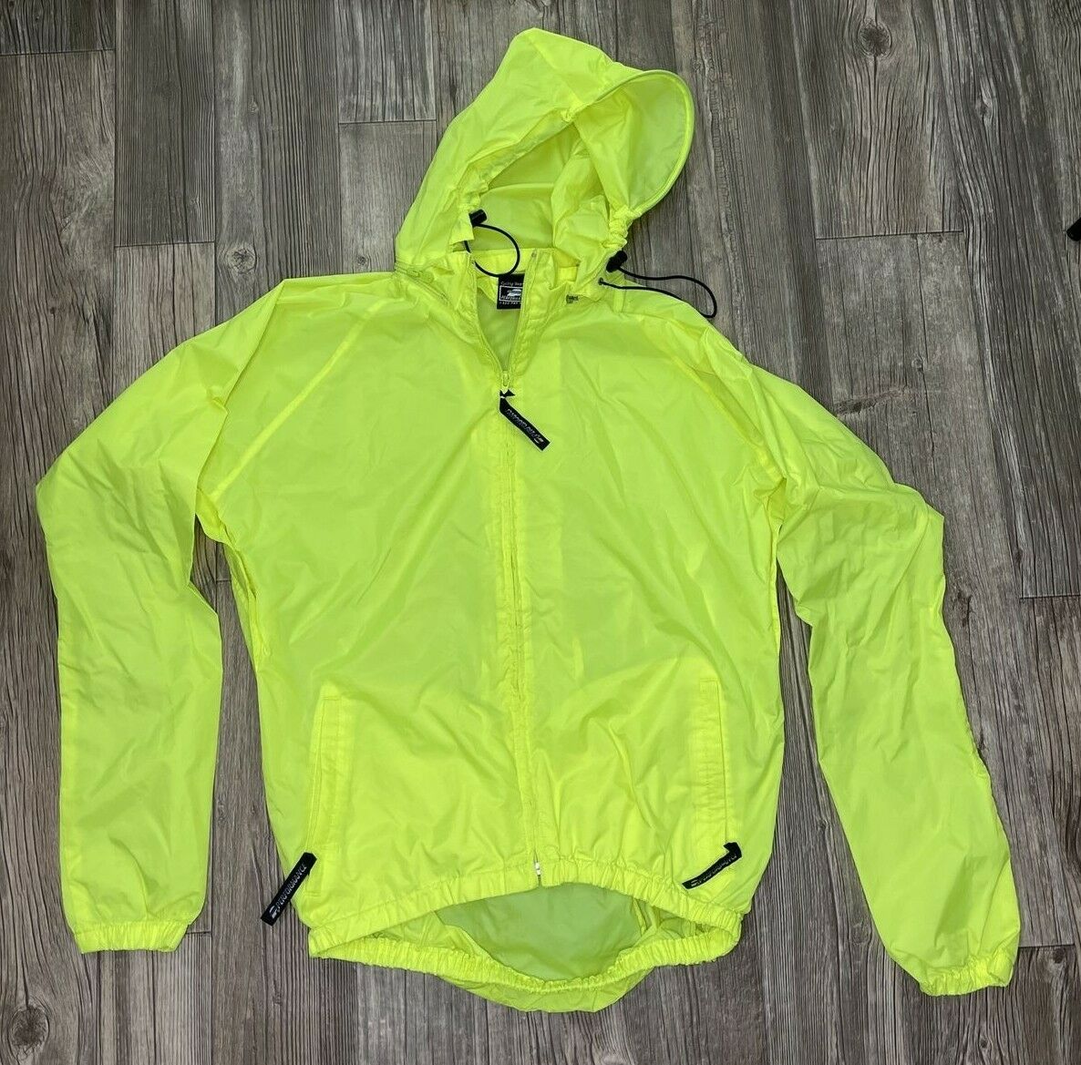 Performance Hi Vis Nylon Rain Cycling Jacket With Removable Hood Size M